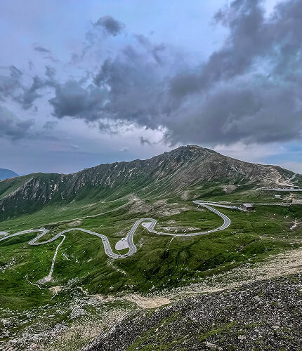 Drive along Austria’s highest alpine road – the Grossglockner High Alpine Road